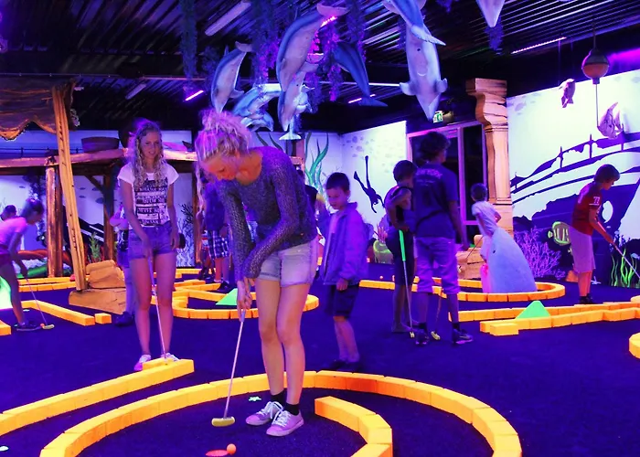 Europarcs Poort Zeeland Chalet *